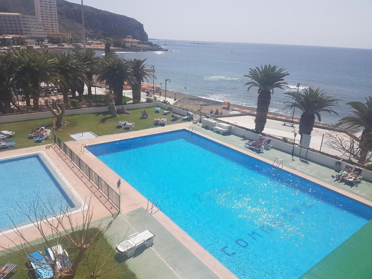 Comodoro 로스크리스티아노스 외부 사진